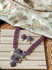 Monalisa Stone Necklace