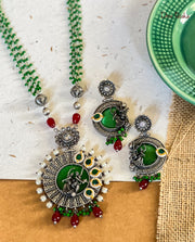 Raas Necklace with Vilandi Stone