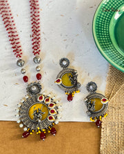 Raas Necklace with Vilandi Stone